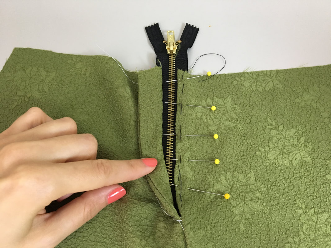 Easy Way To Sew An Invisible Zipper Using A Regular Zipper Foot - Doina  Alexei